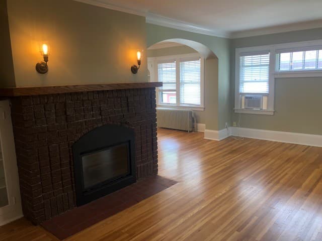 Saint Paul Apartment: 1135-1137 Goodrich Ave
