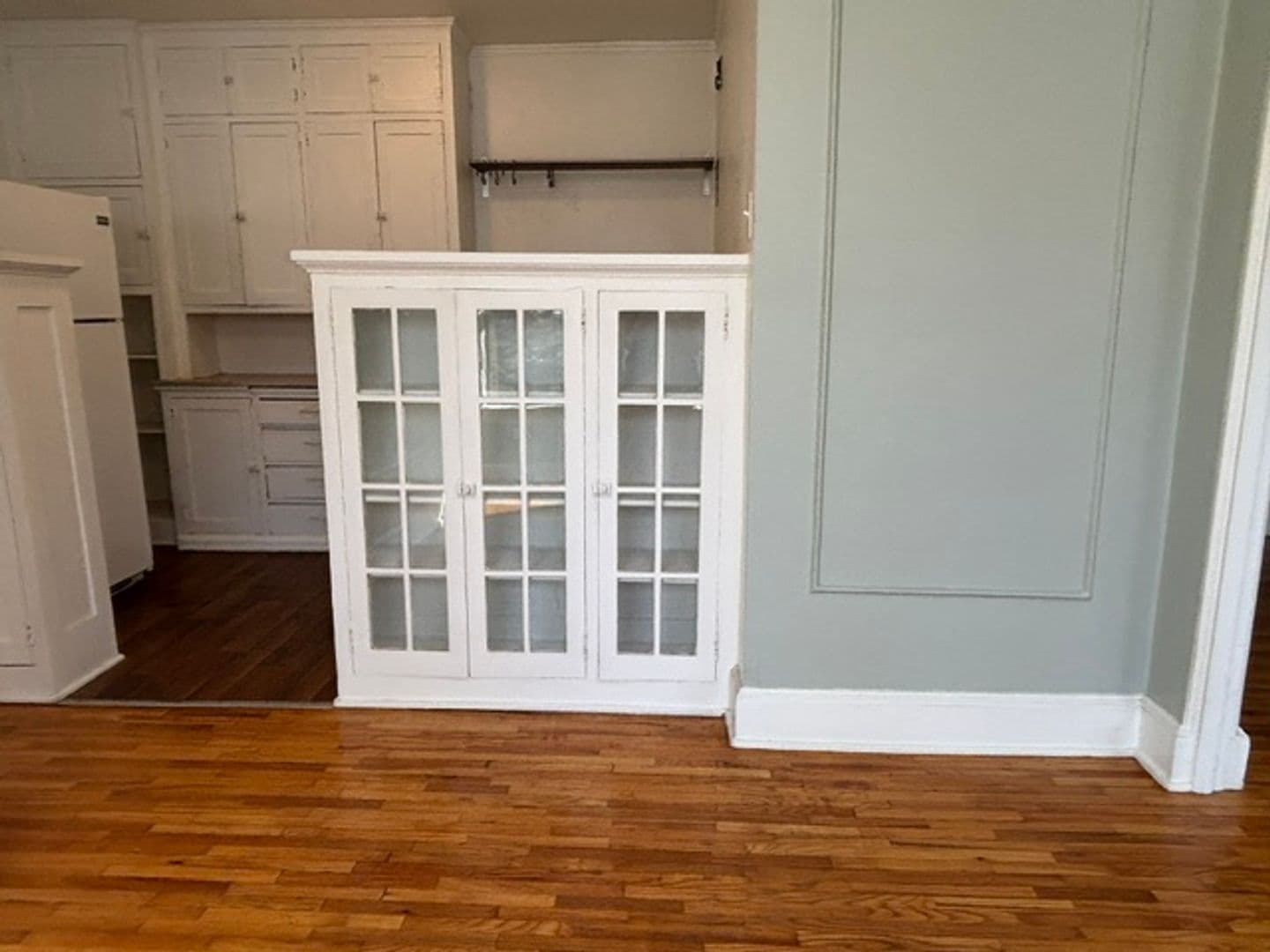 Saint Paul Apartment: 1967 Grand Ave