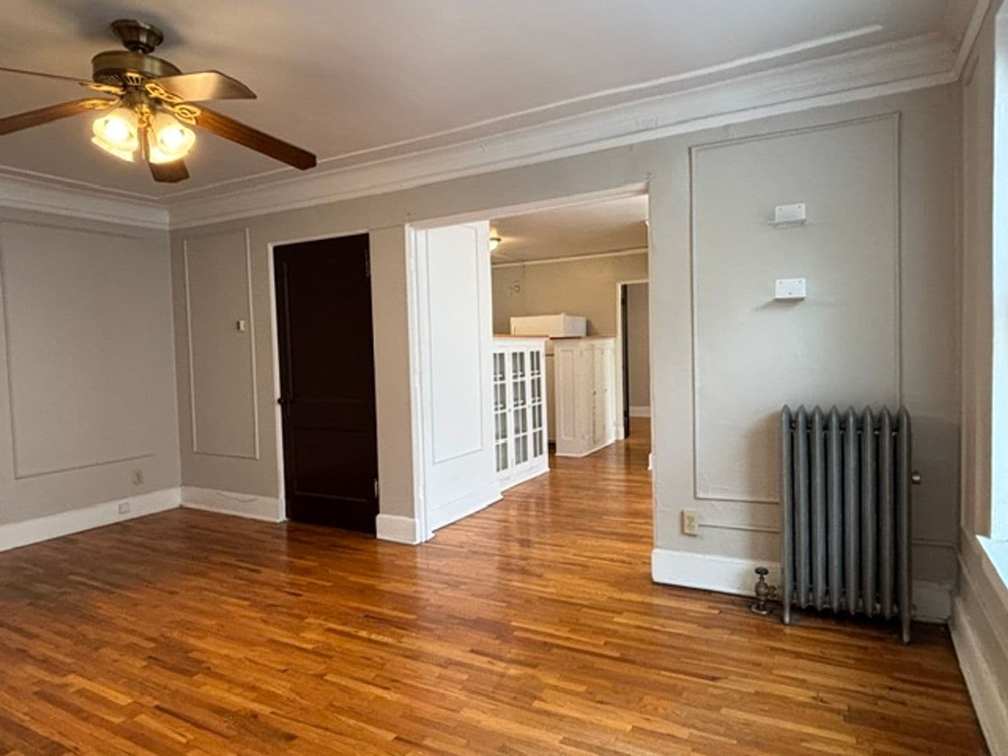 Saint Paul Apartment: 1962 Grand Ave