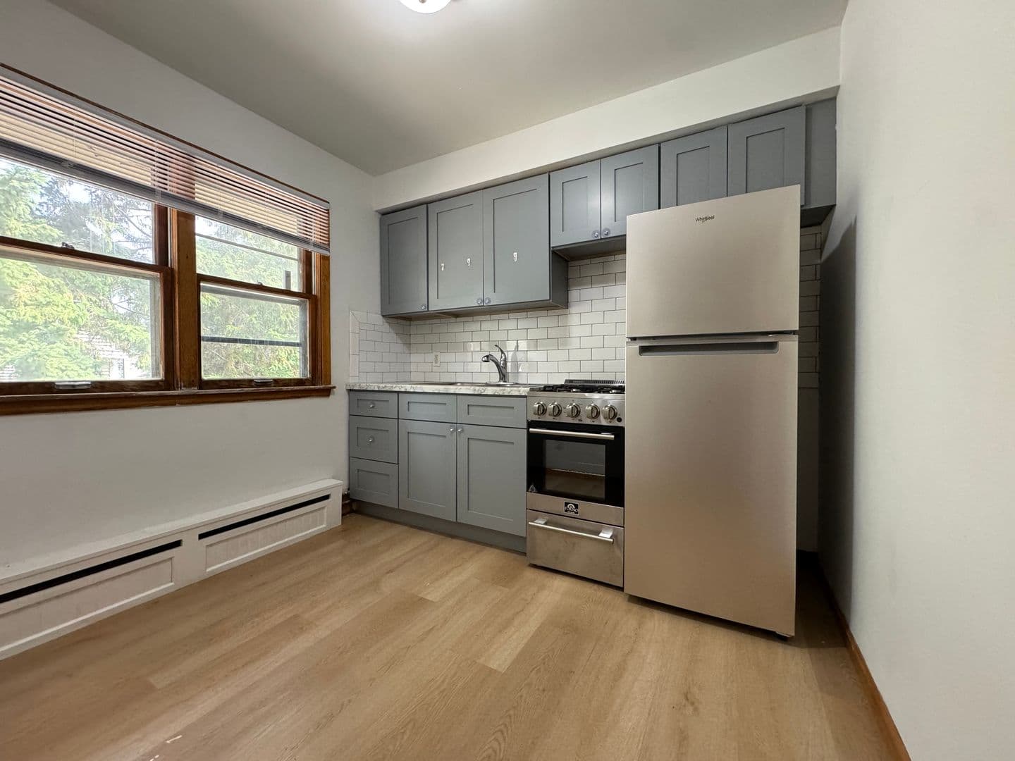 Saint Paul Apartment: 616 Ivy Ave E