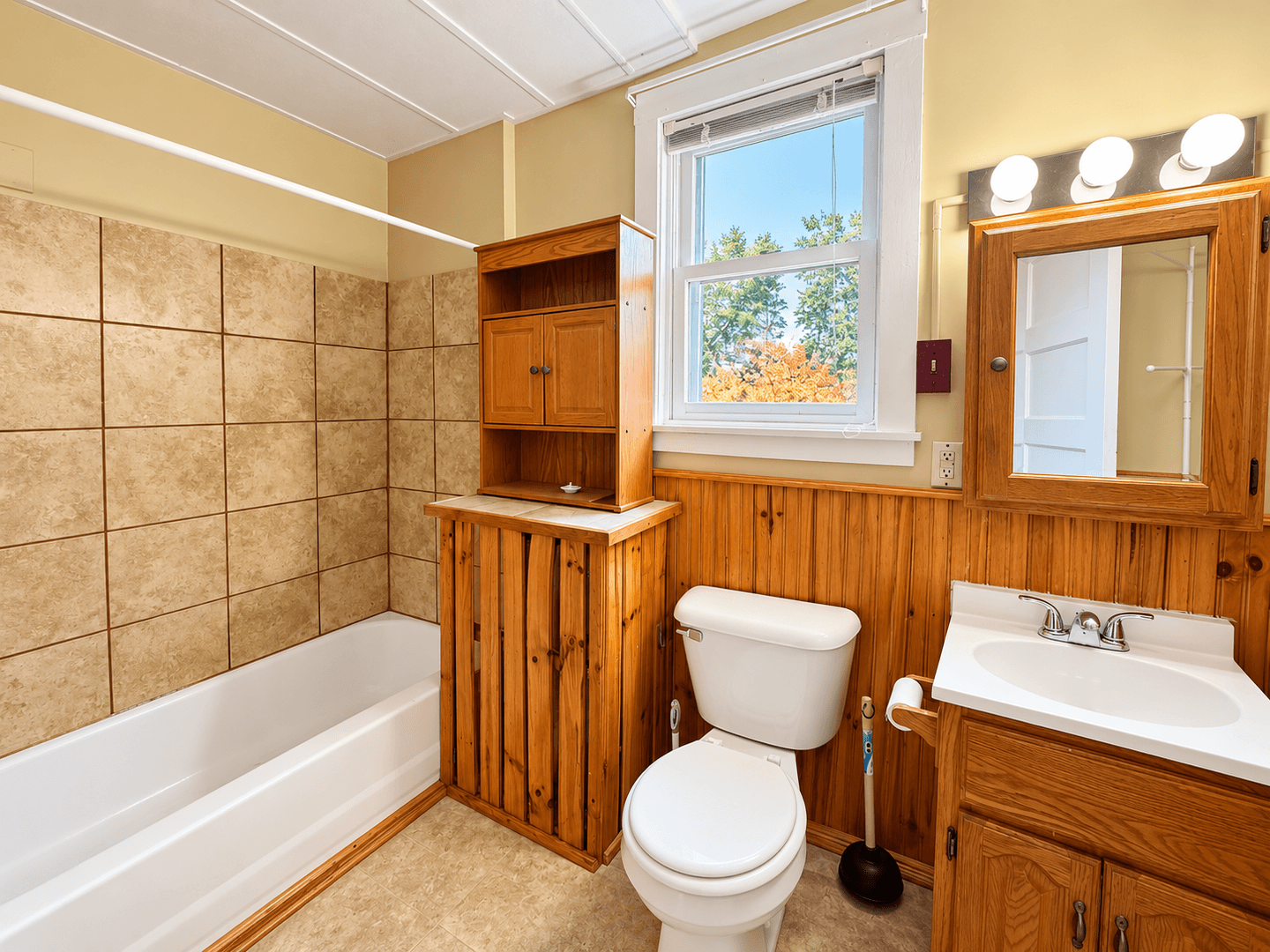 Saint Paul Apartment: 820 Como Ave