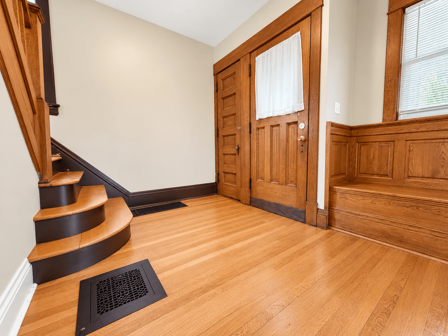 Saint Paul House: 263 Maria Ave