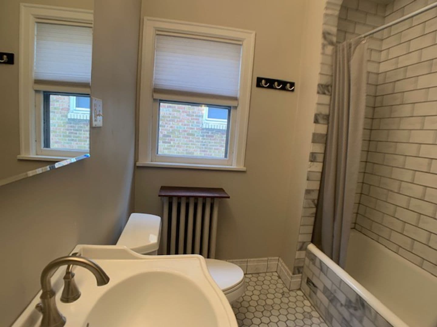 Minneapolis Apartment: 3535-3537 Harriet Ave