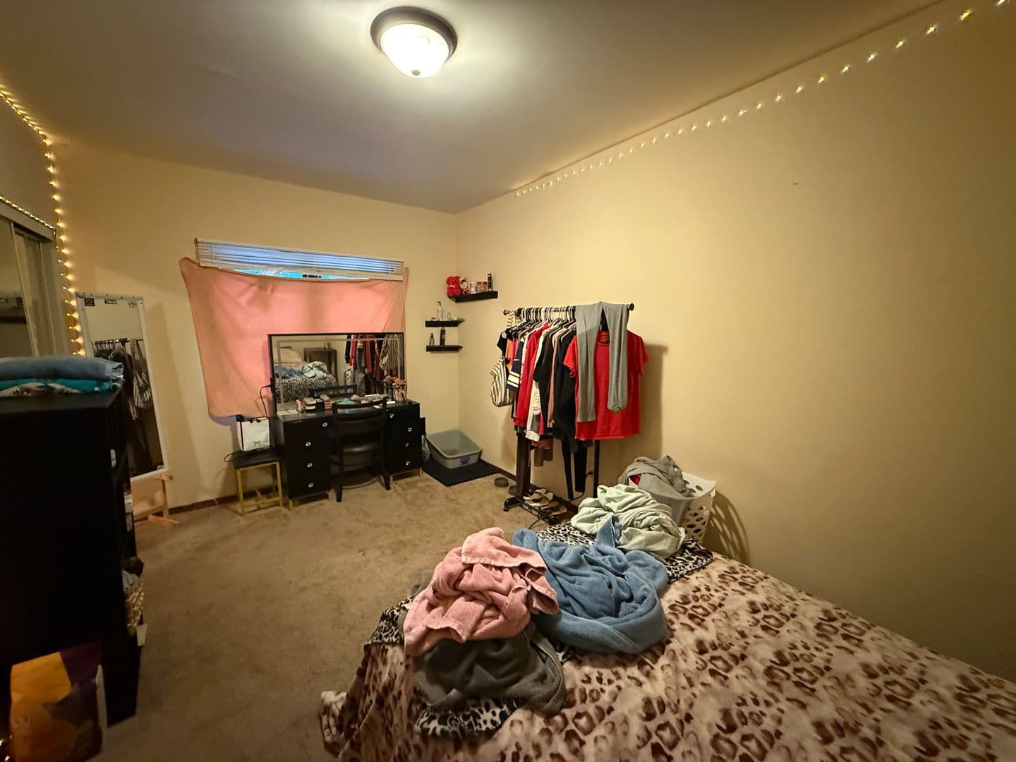 Saint Paul Apartment: 555-565 N Kent St