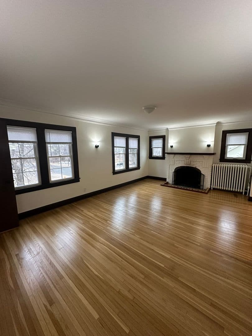South Saint Paul Apartment: 250 6th Ave N