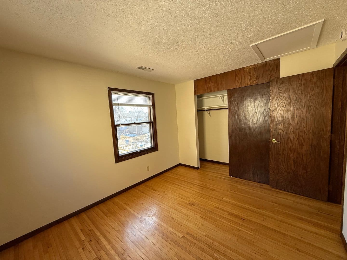 Minneapolis Apartment: 2833 31st Ave S