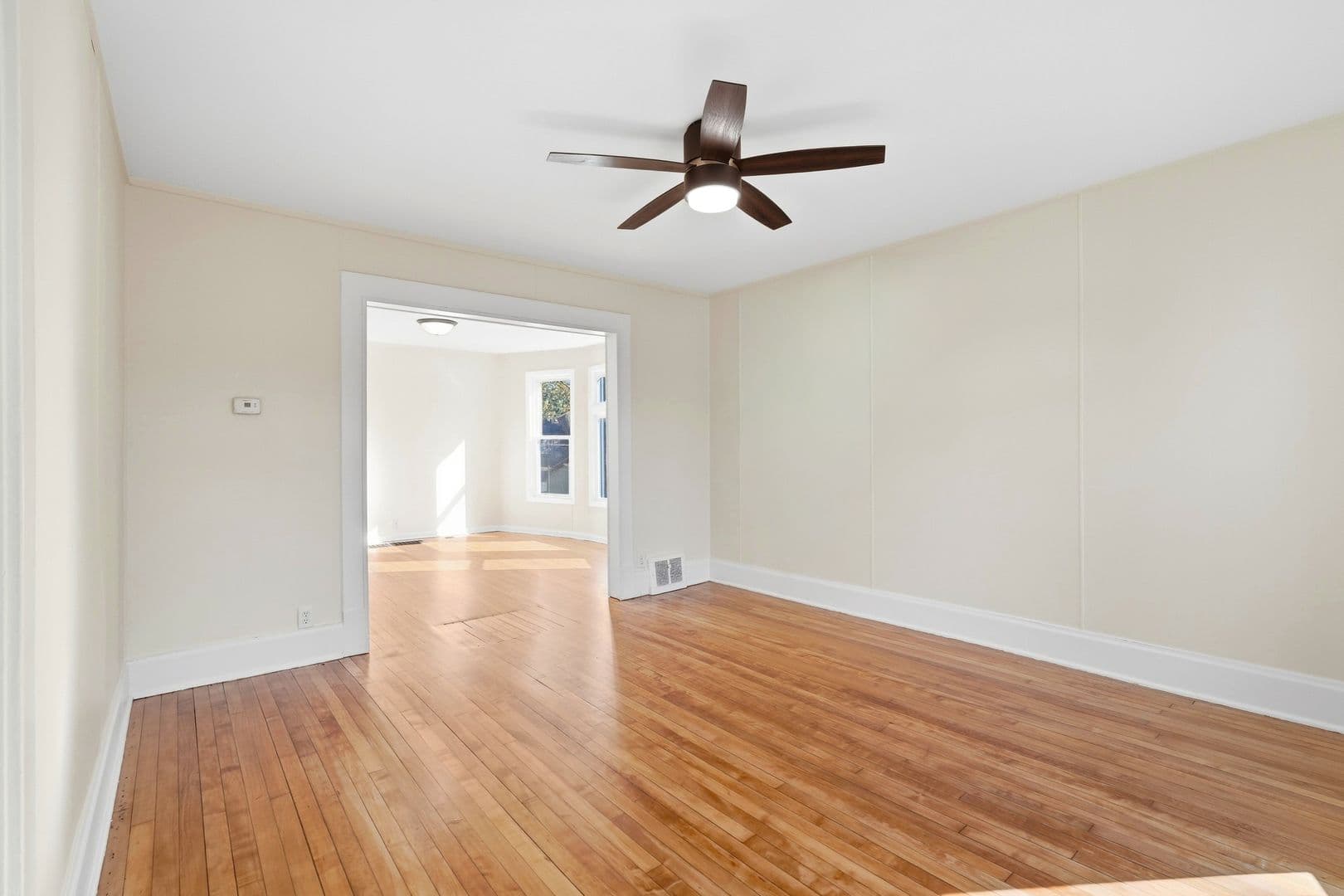Saint Paul House: 527 Arlington Ave E
