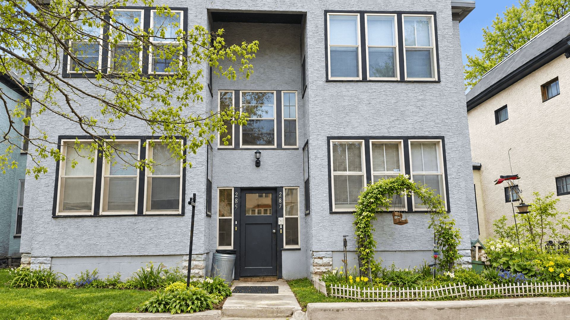 Saint Paul Apartment: 283-289 Bates Ave