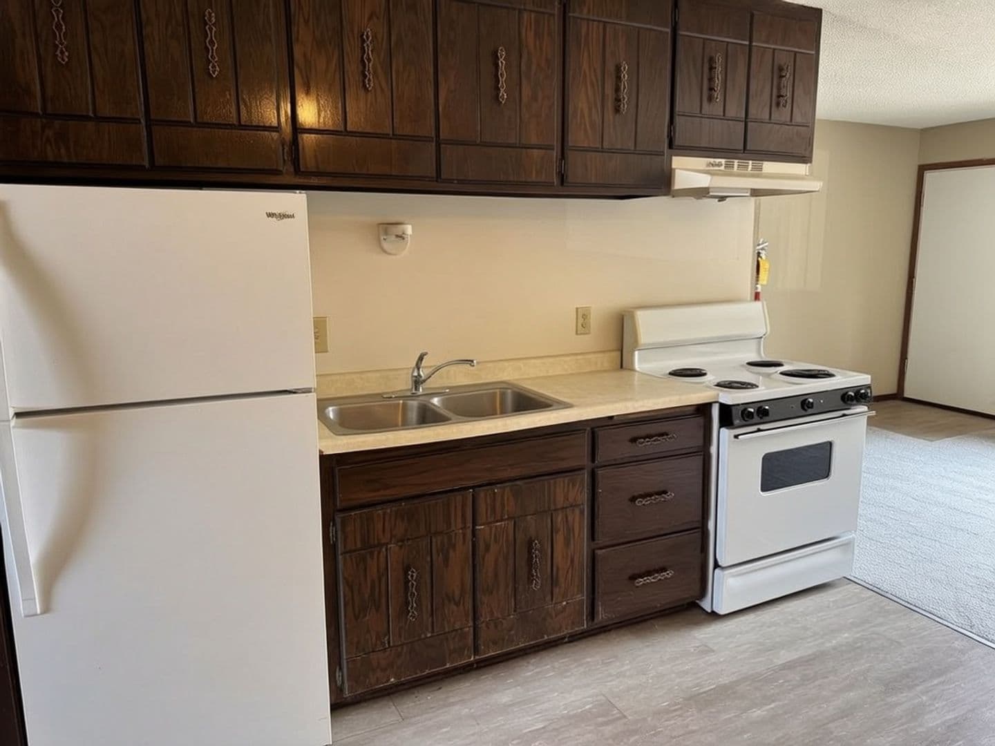Saint Paul Apartment: 1419 Case Ave East