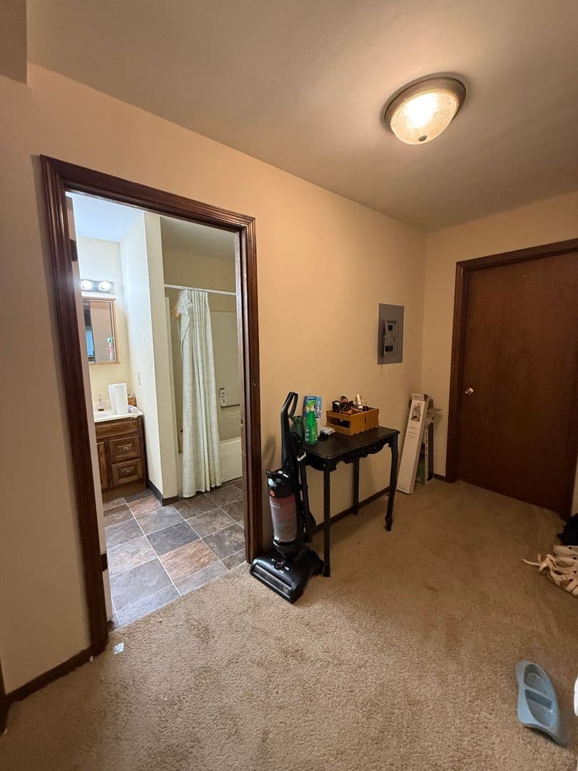 Saint Paul Apartment: 555-565 N Kent St