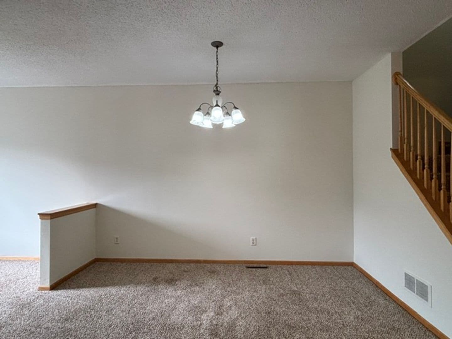 Lakeville House: 18340 Kerrville Trail