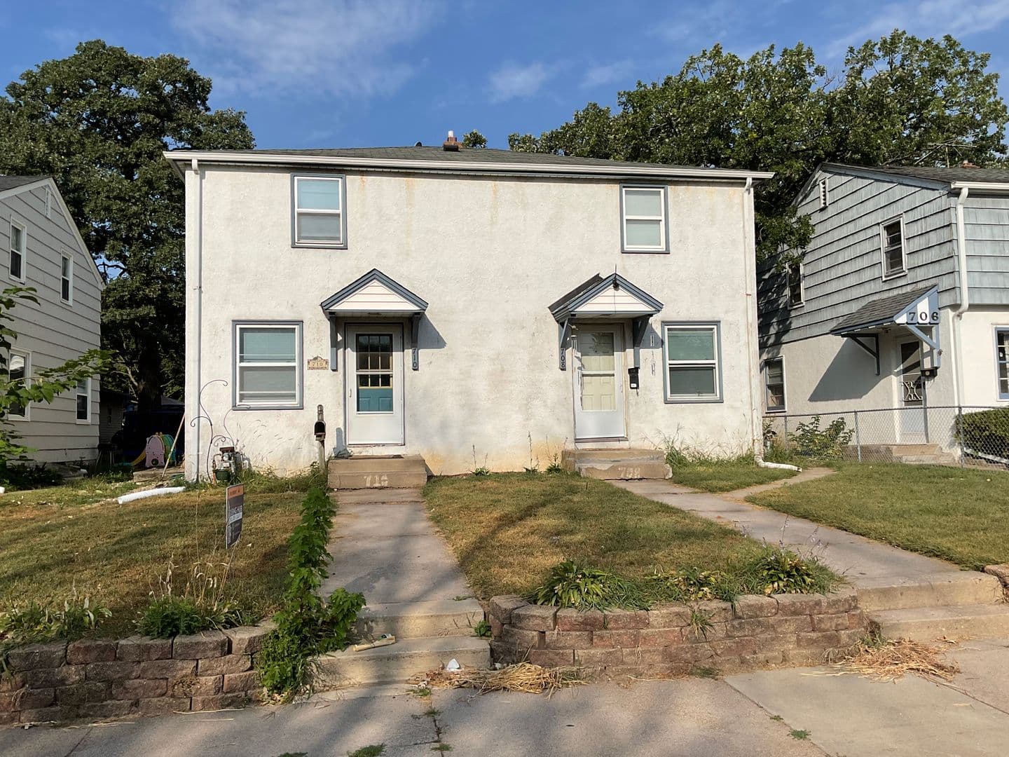 South Saint Paul Apartment: 708 1st Ave S