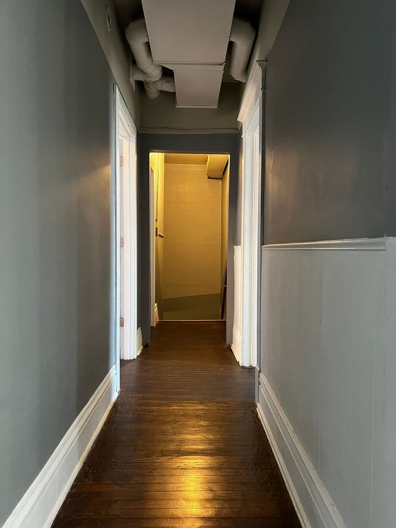 Saint Paul Apartment: 600 Grotto St N