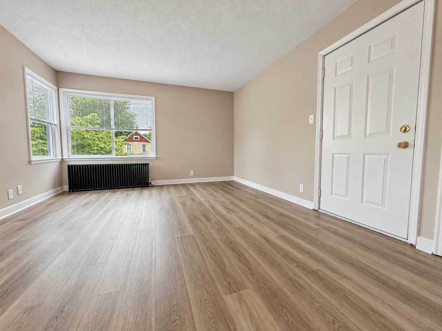 Saint Paul Apartment: 833 Randolph Ave