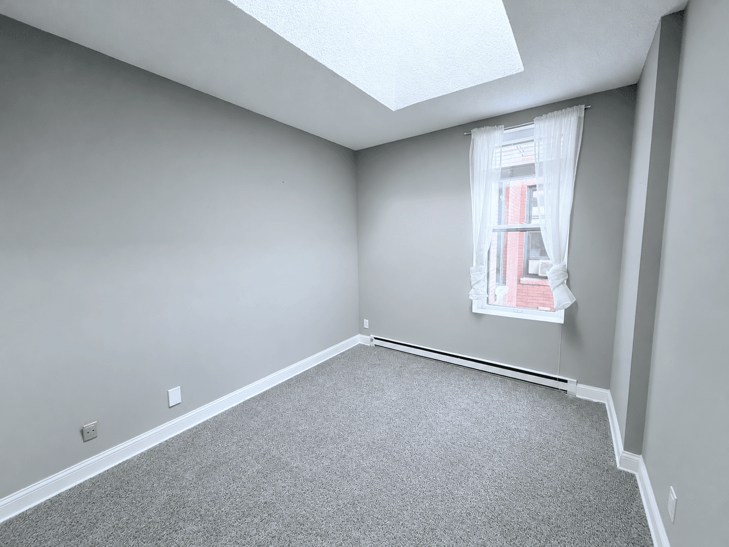 Saint Paul Condo: 505 Selby Ave