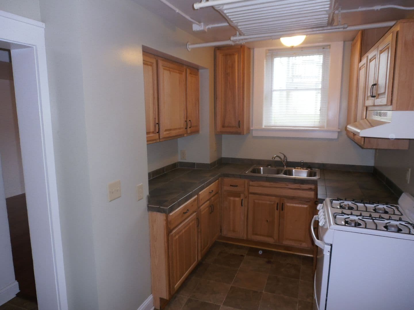 Saint Paul Apartment: 1635 Sherburne Ave