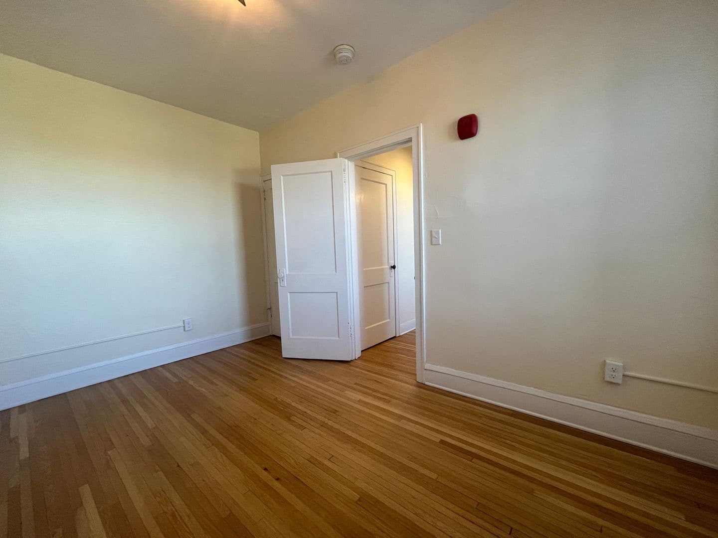Saint Paul Apartment: 170 Summit Ave