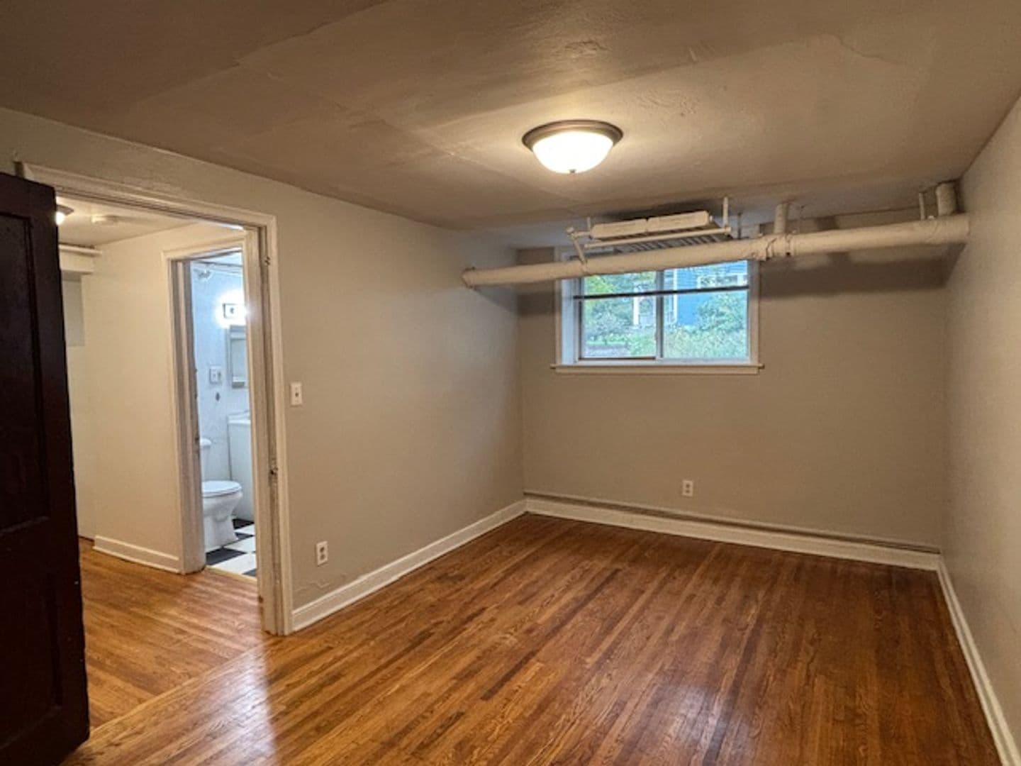 Saint Paul Apartment: 1670 Marshall Ave