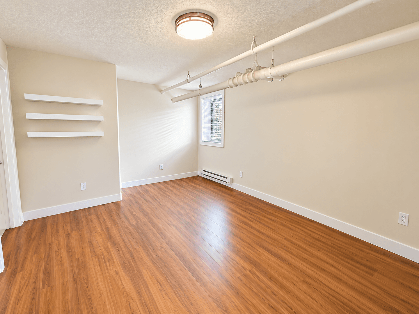 Saint Paul Apartment: 451 Fairview Ave N