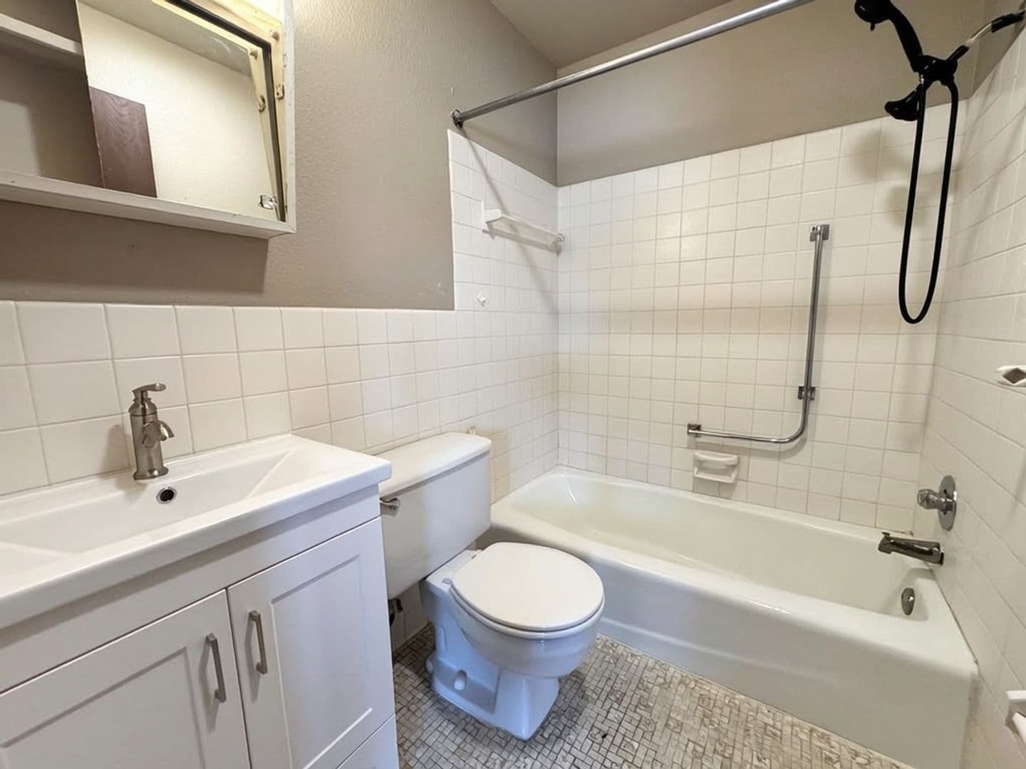 Saint Paul Apartment: 1439 Case Ave