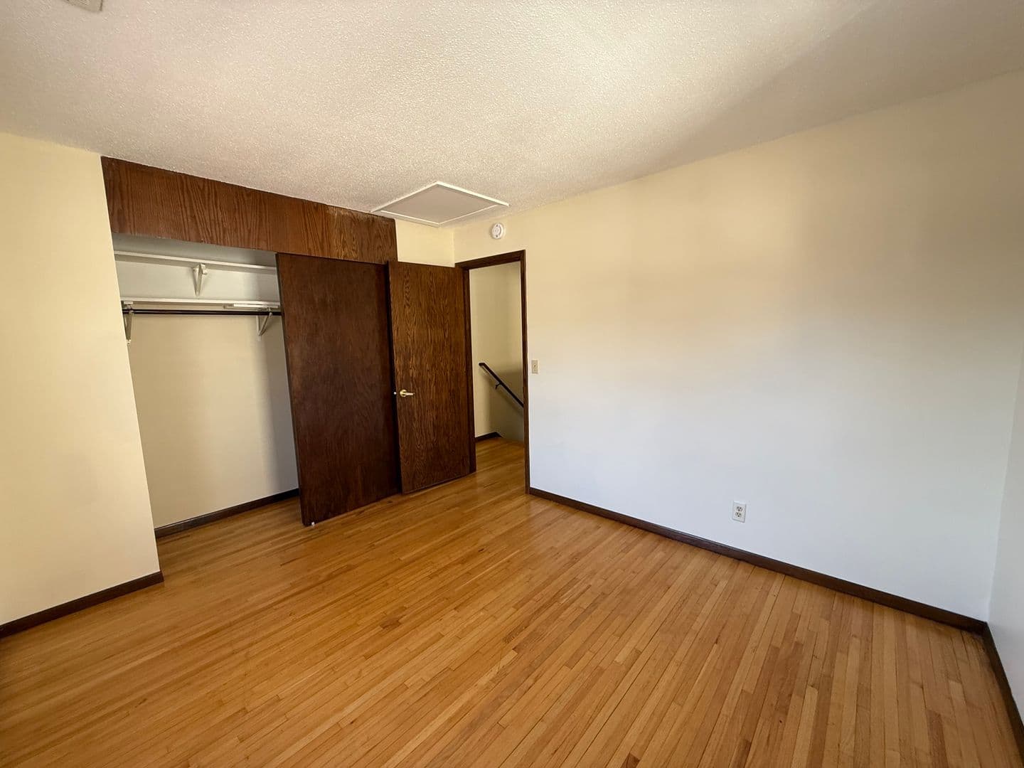 Minneapolis Apartment: 2833 31st Ave S