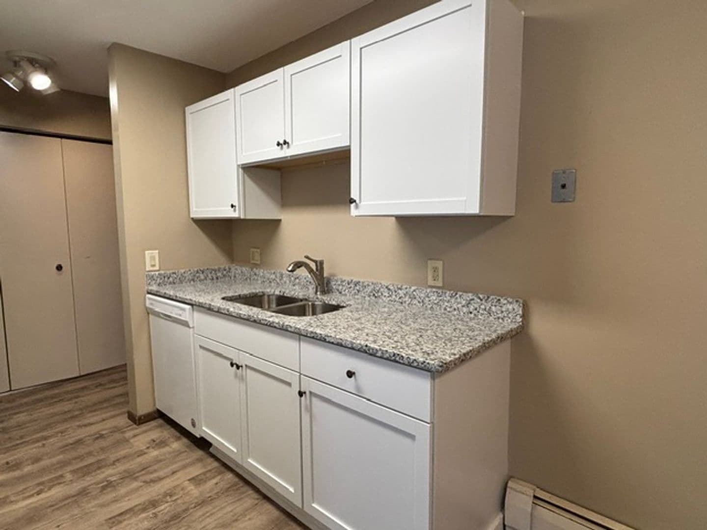 Bloomington Apartment: 2021 W 90th St