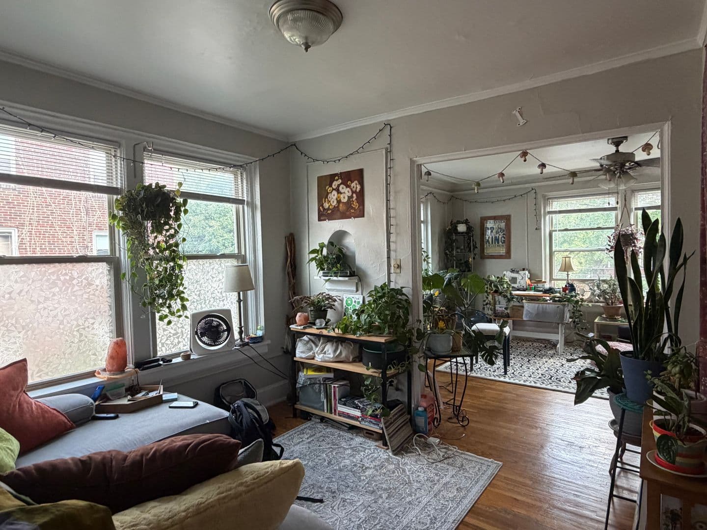 Saint Paul Apartment: 1962 Grand Ave