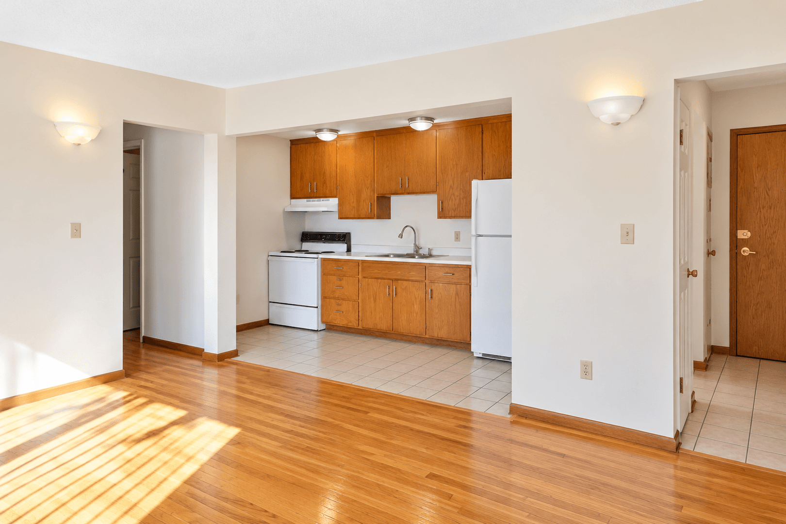 New Brighton Apartment: 804 6th St NW #15