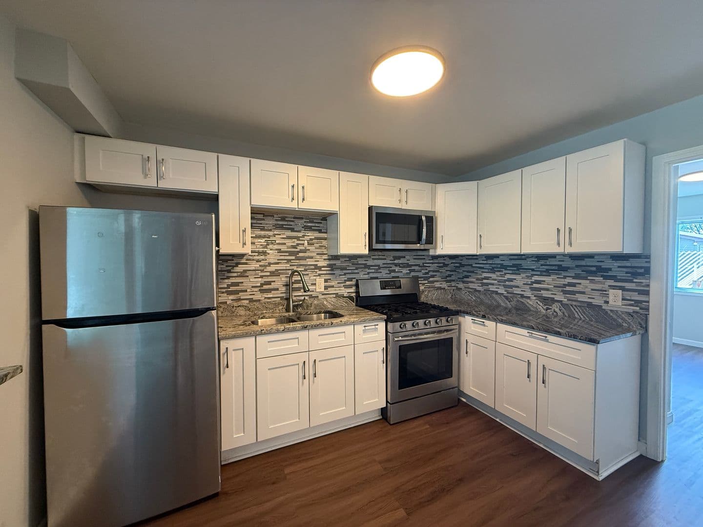 Saint Paul Apartment: 555-565 N Kent St
