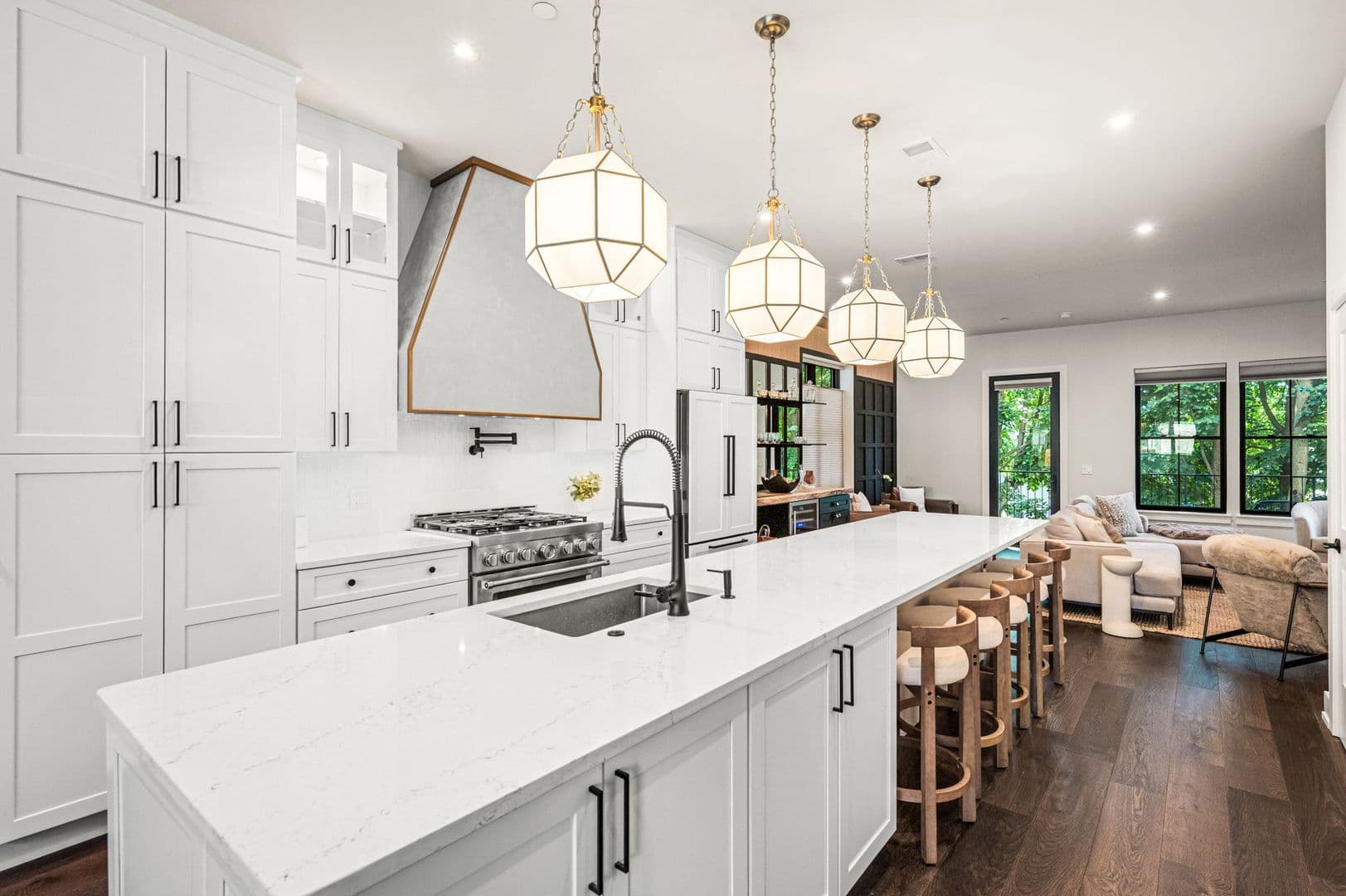 Philadelphia House: 206 Kalos Street