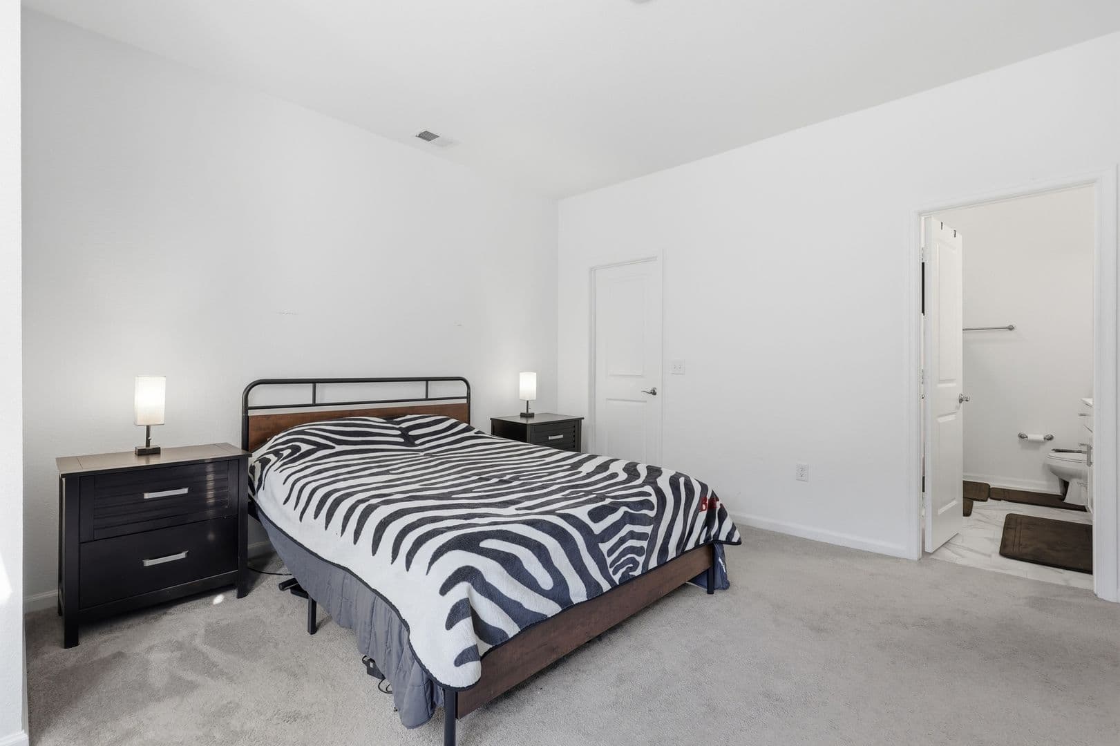Virginia Beach House: 5112 Cora Anne LN