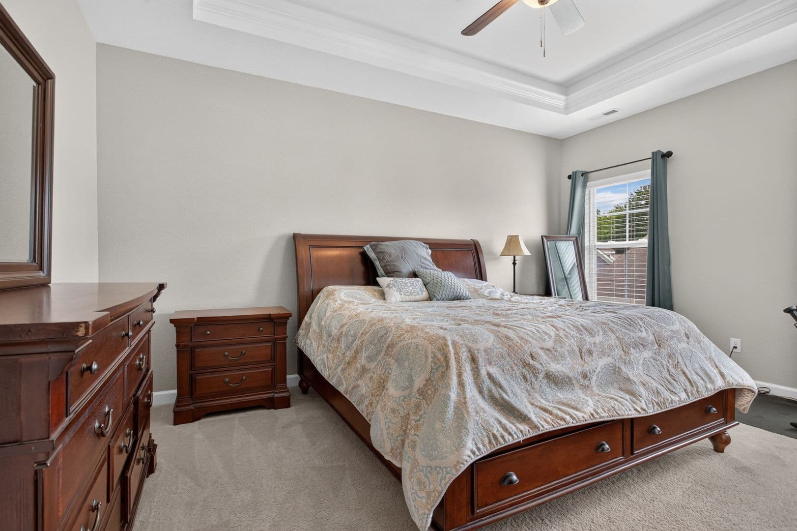 Chesapeake House: 913 Brenner