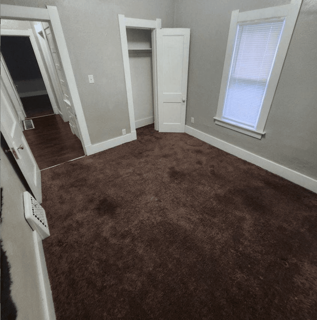 Toledo House: 1015 Hawk Street