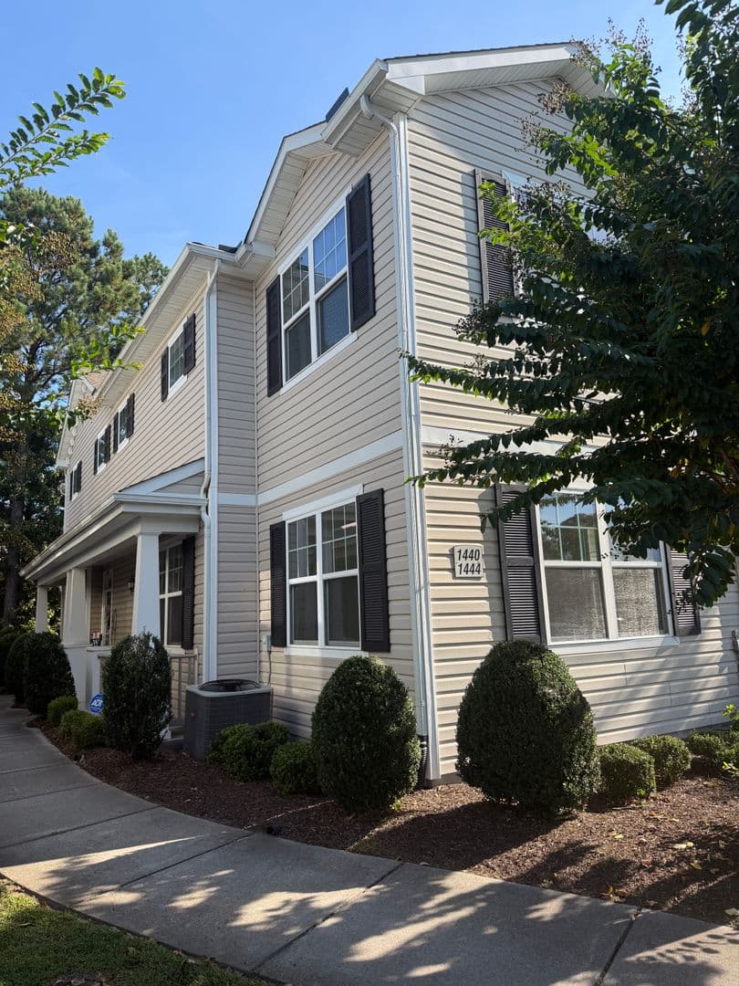 Chesapeake Townhome: 1440 Rollesby Way