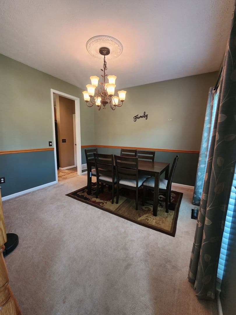Avon House: 3288 Beech Lane