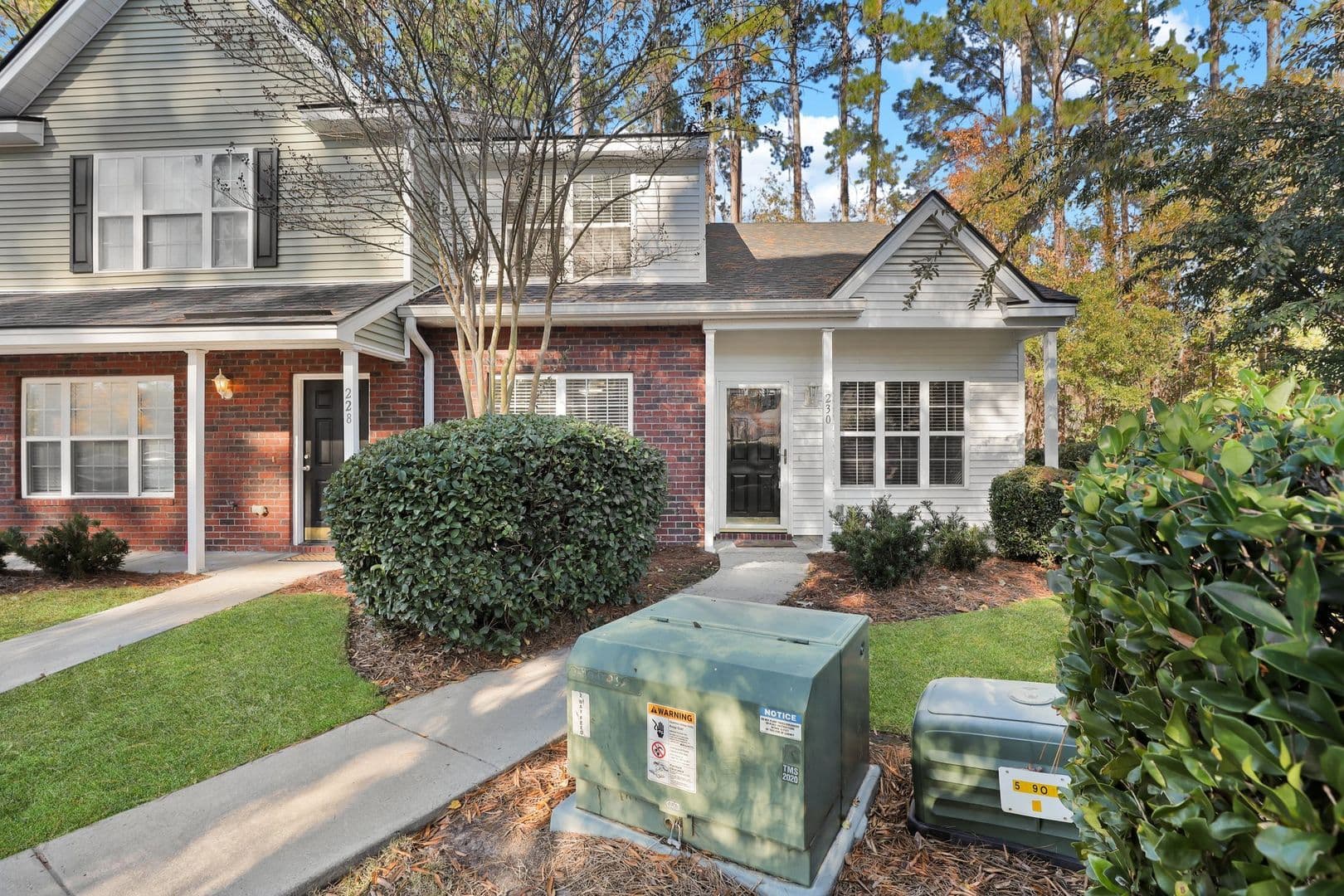 Bluffton House: 230 North Circle