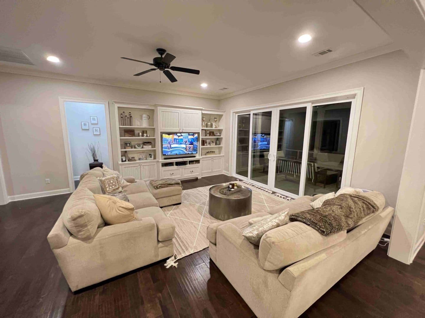 Bluffton House: 37 Shell Hall way