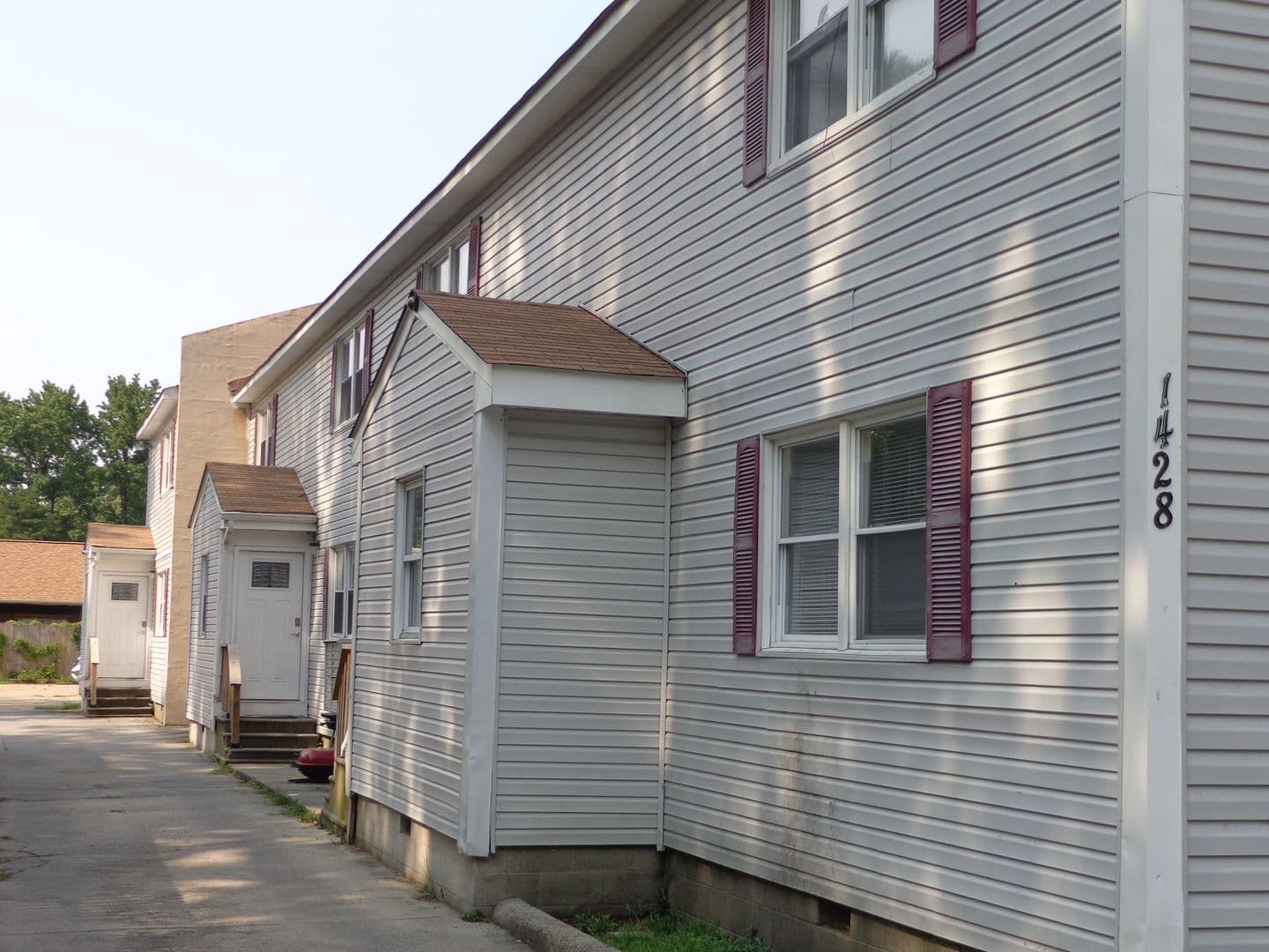 Norfolk Apartment: 1428 Picadilly Street