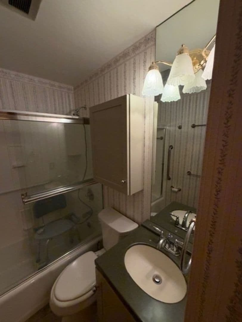 White Oak House: 1704 Vermont Ave