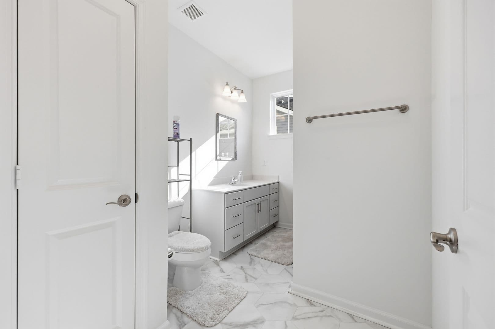 Virginia Beach House: 5112 Cora Anne LN