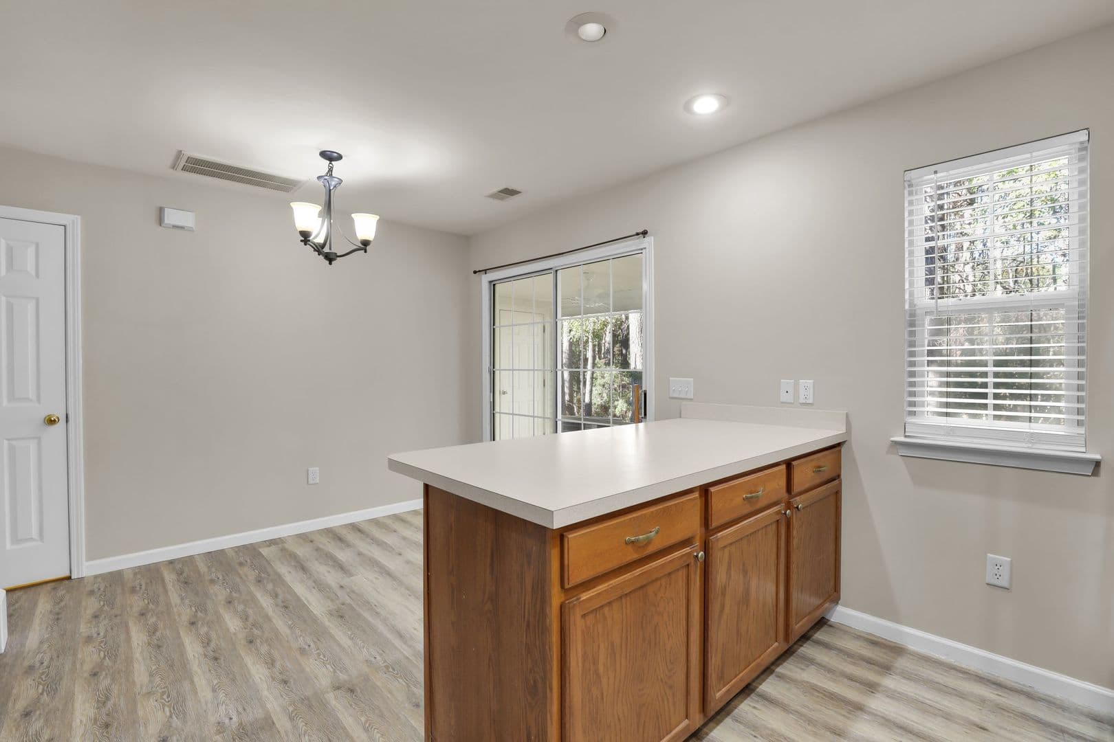 Bluffton House: 230 North Circle