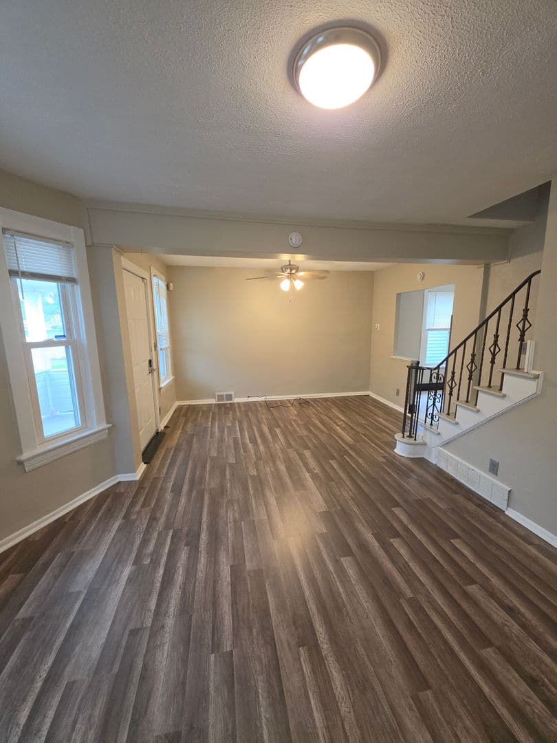 Cleveland Apartment: 3664 W 48th St