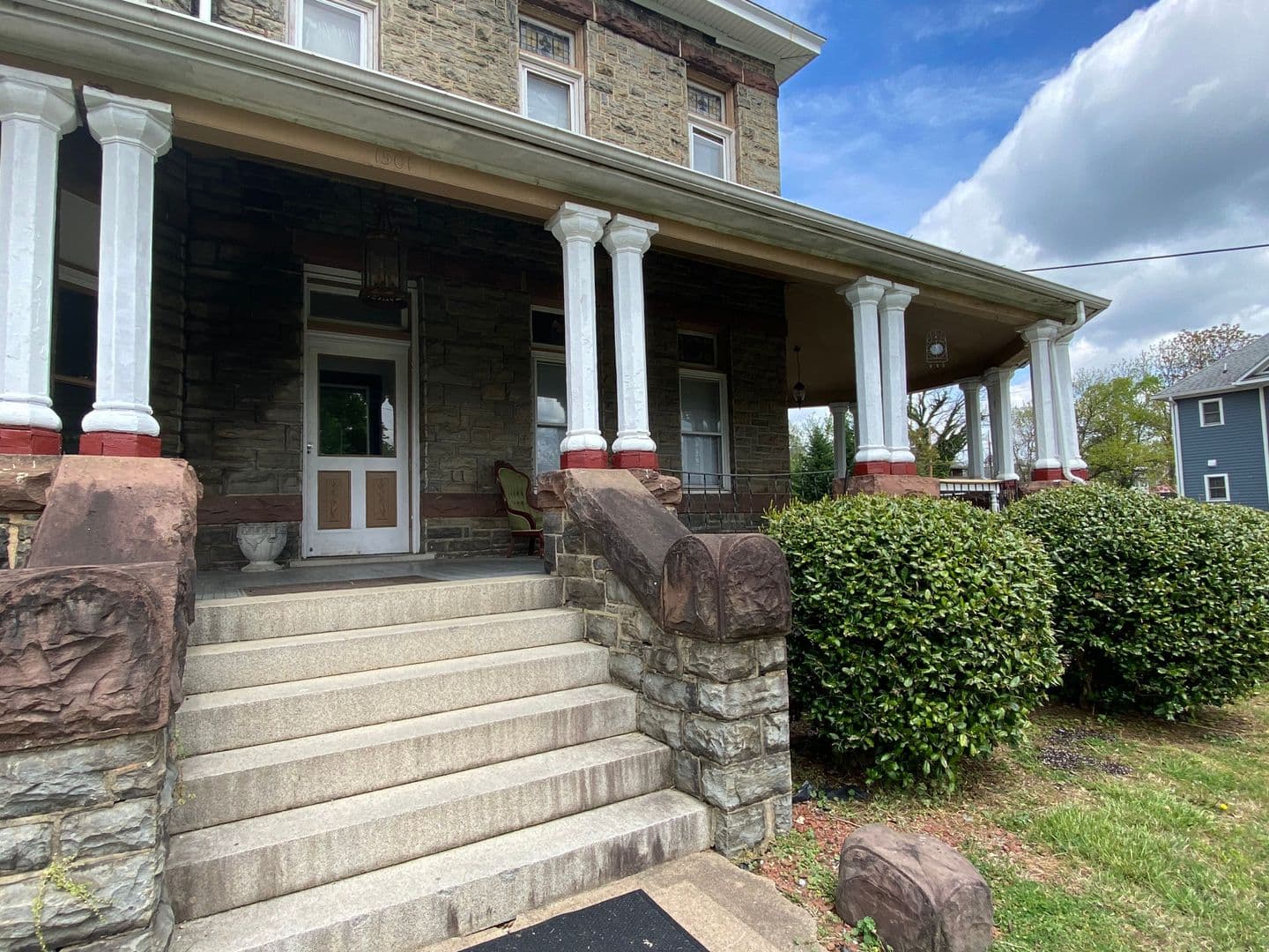 Roanoke Apartment: 1501 Patterson Avenue SW