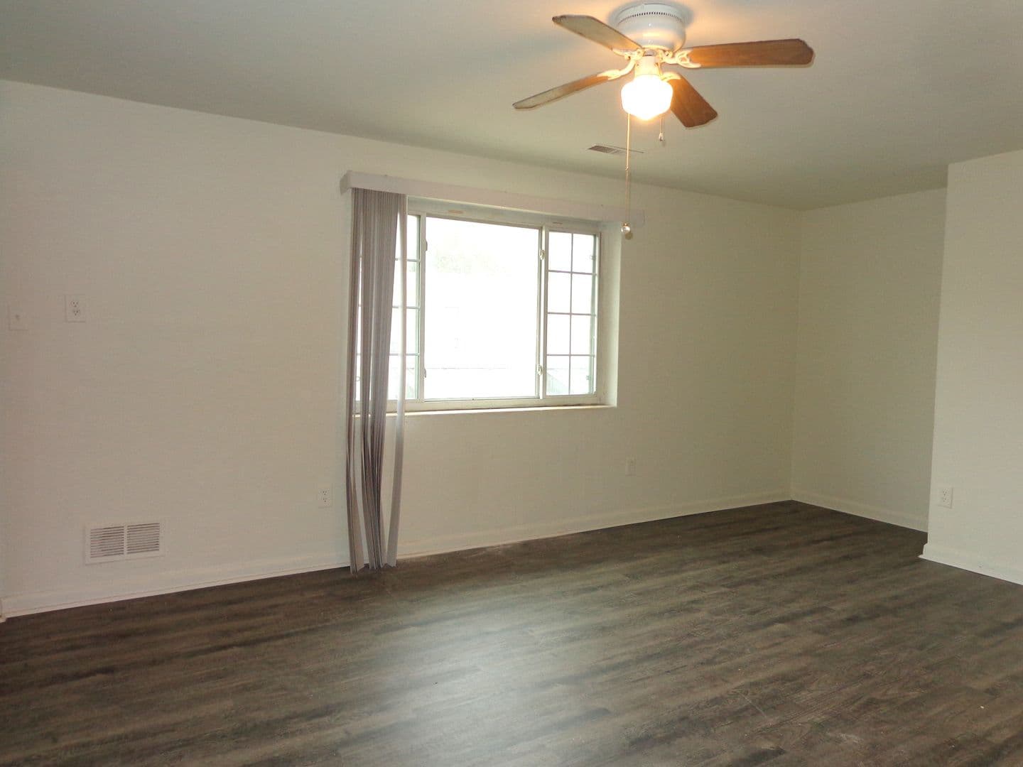 Norfolk Apartment: 2016 E. Ocean View Avenue