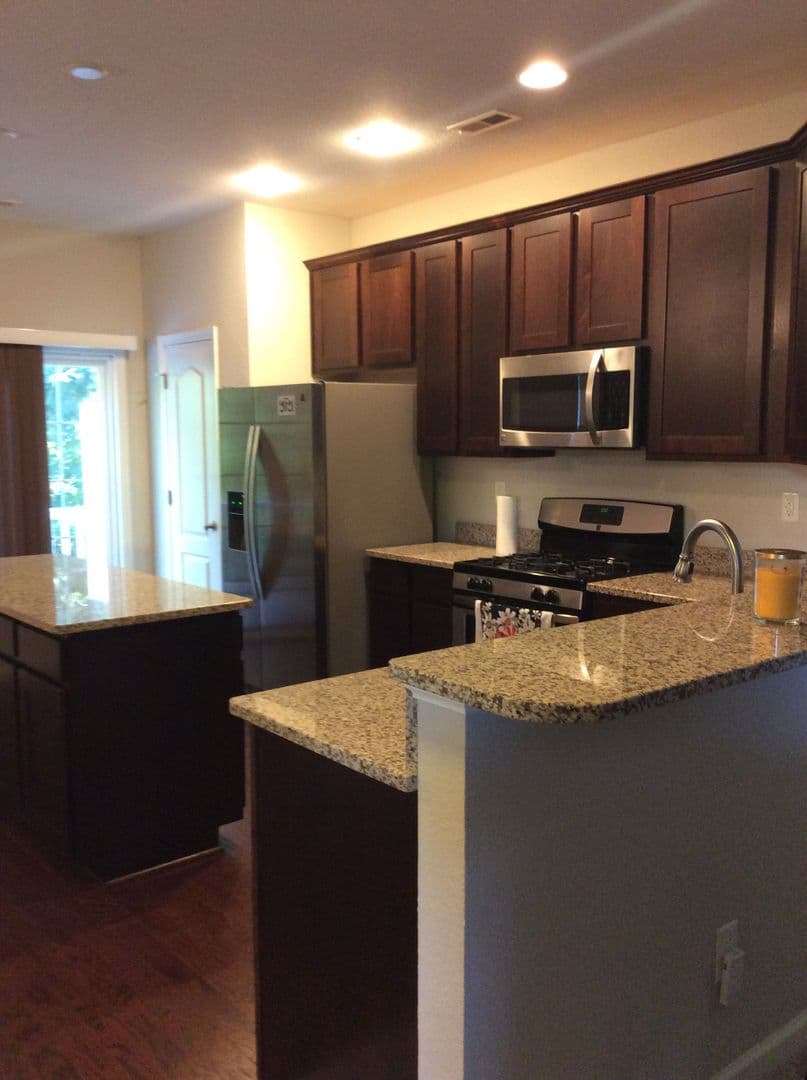 Williamsburg Townhome: 401 Prosperity Court