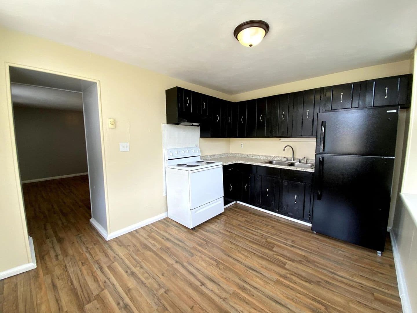Roanoke Apartment: 1501 Patterson Avenue SW