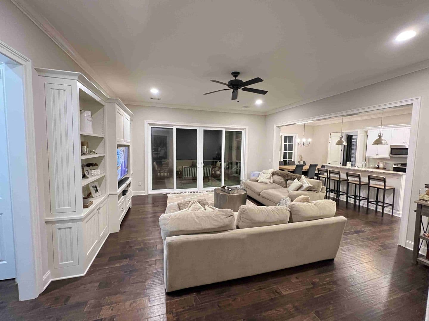 Bluffton House: 37 Shell Hall way