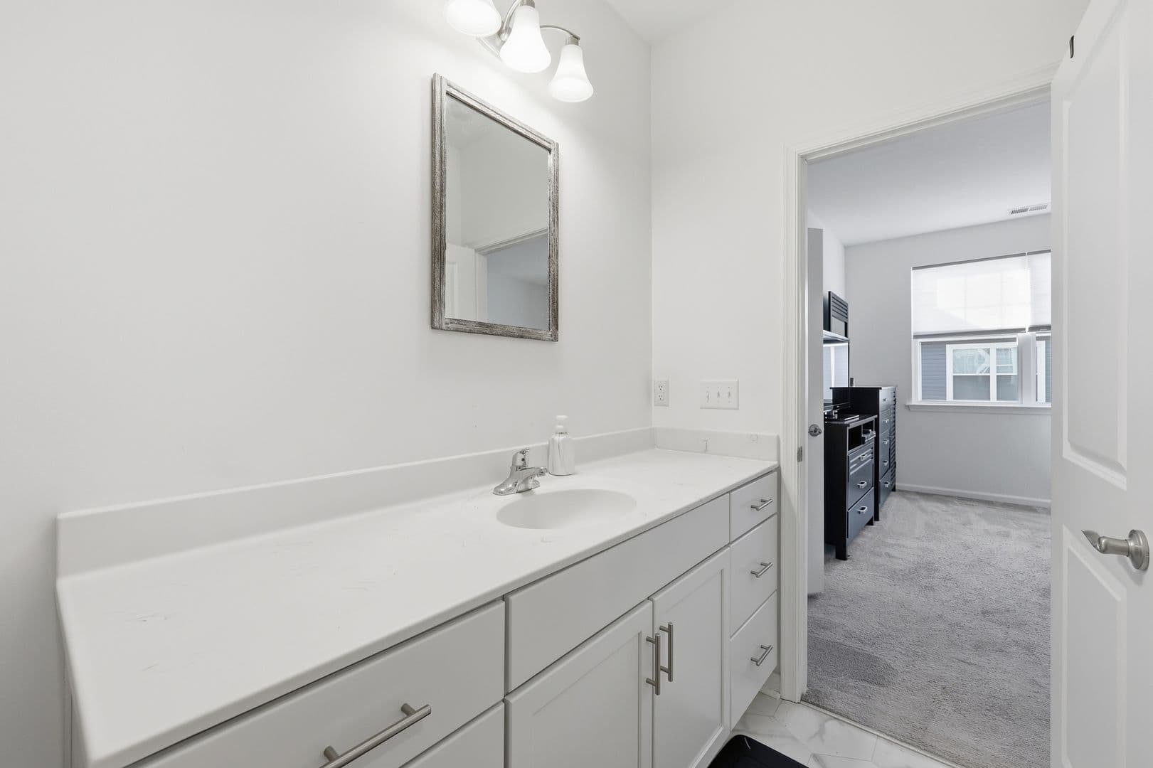 Virginia Beach House: 5112 Cora Anne LN