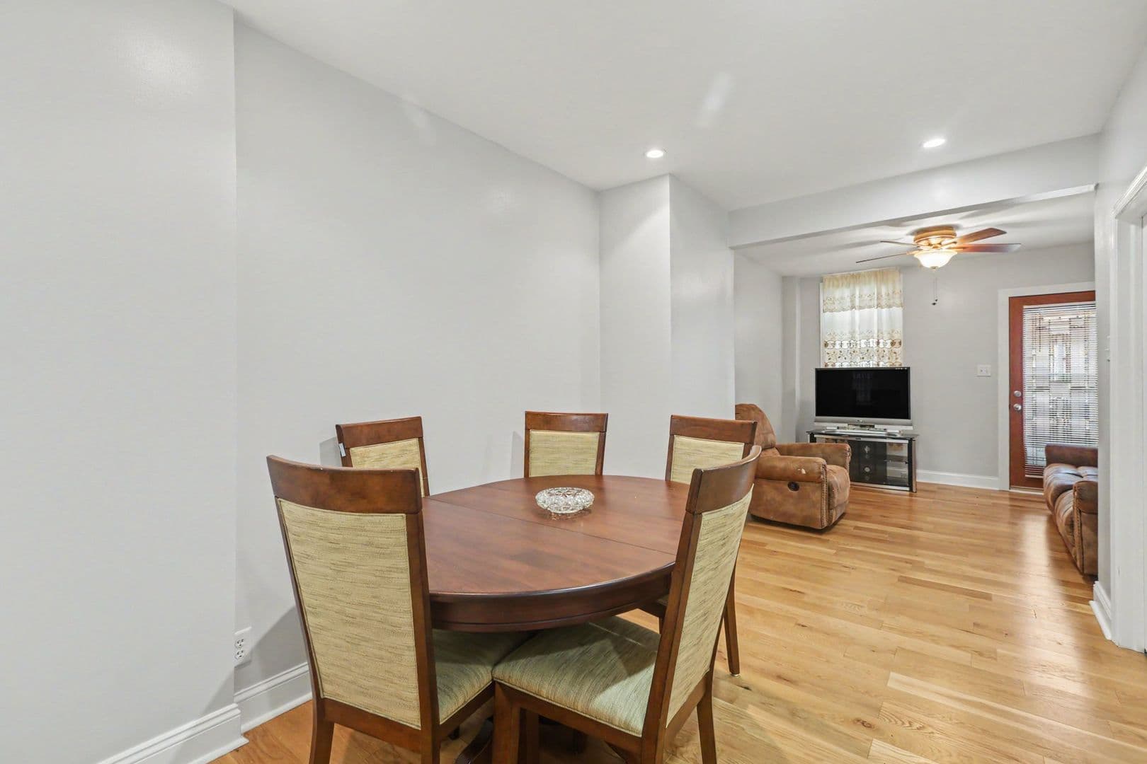 Harrisburg House: 2105 Greenwood St