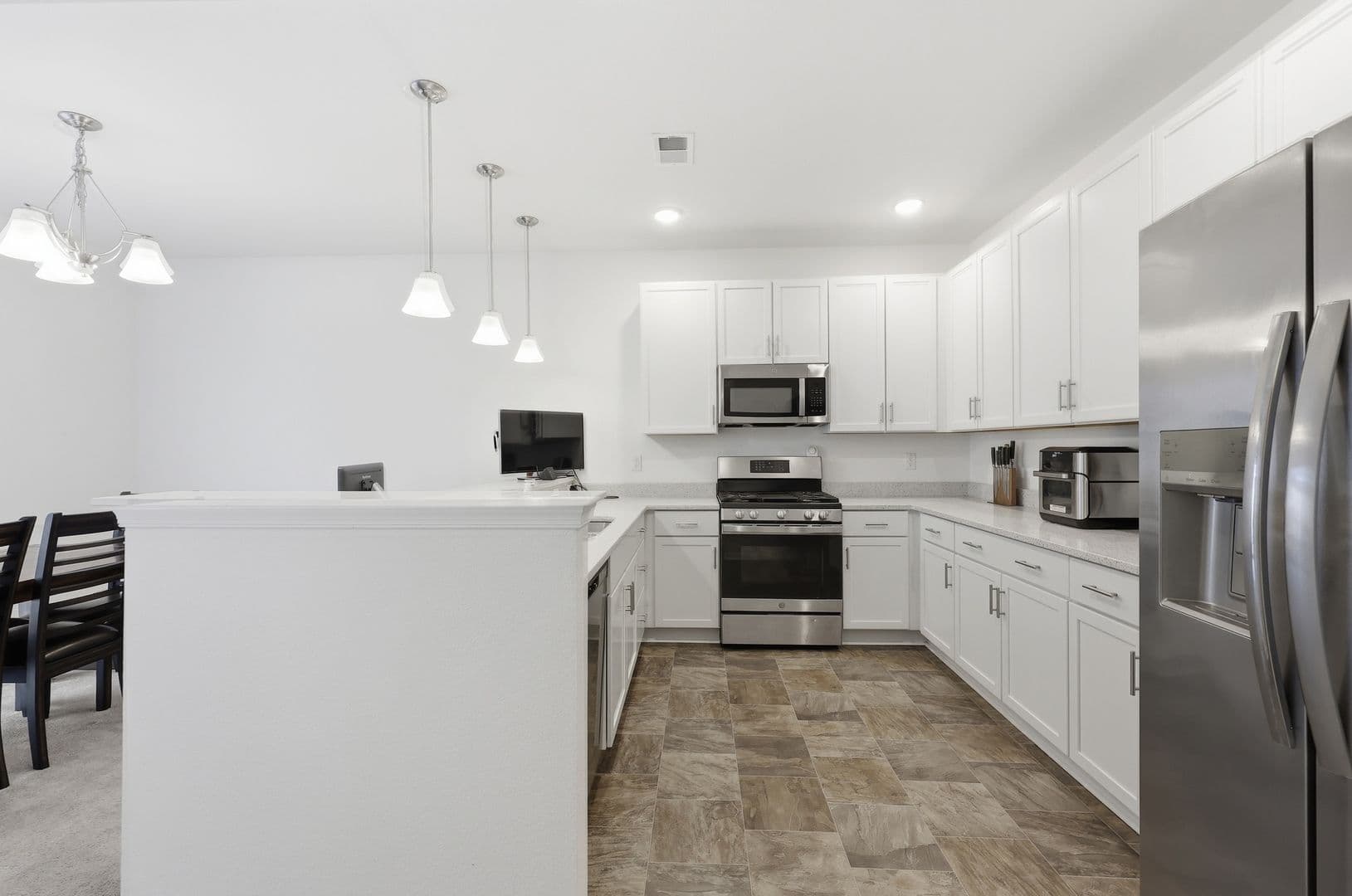 Virginia Beach House: 5112 Cora Anne LN